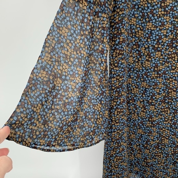 Cabi Poise flutter sleeve shift dress mini floral chiffon black blue v-neck S - Picture 3 of 5